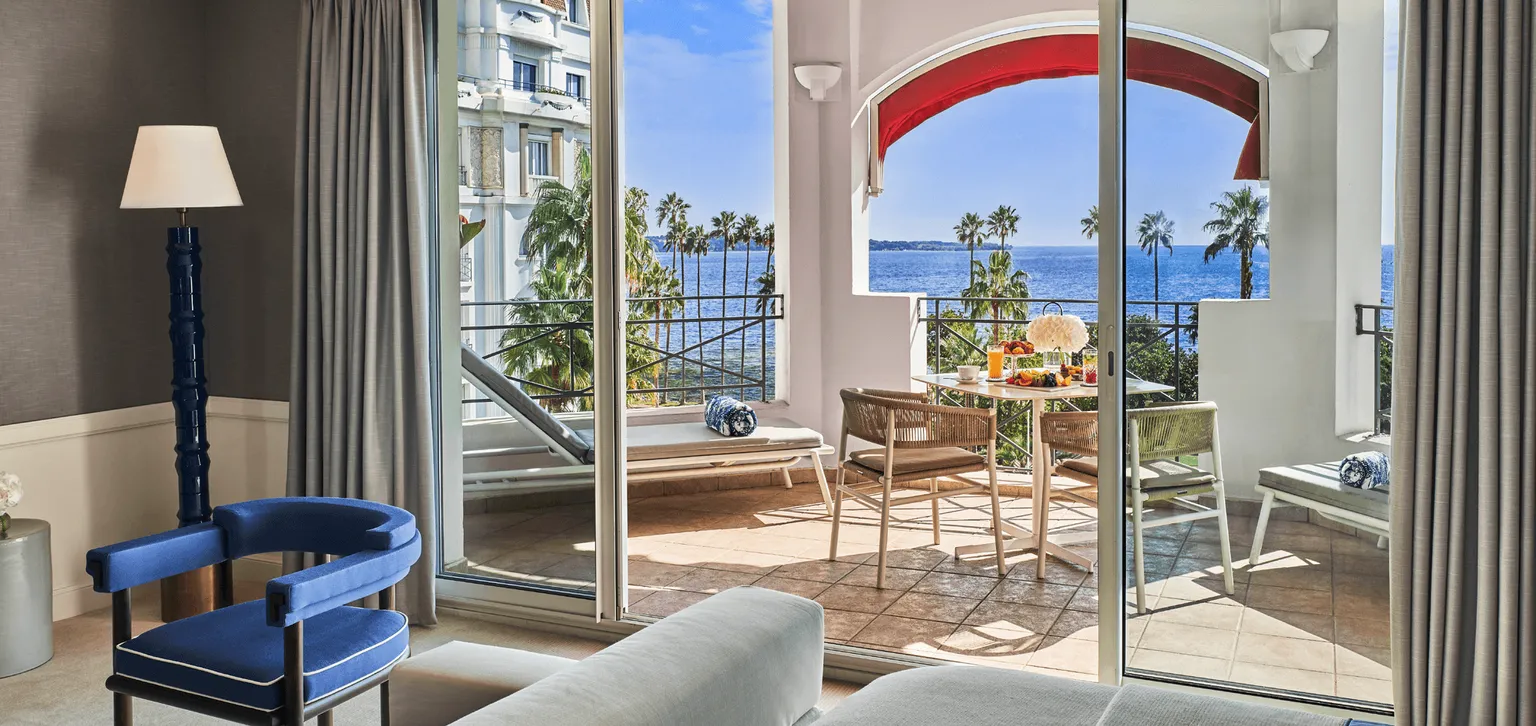 terrasse et vue Junior Suite Prestige Terrasse Le Majestic Cannes