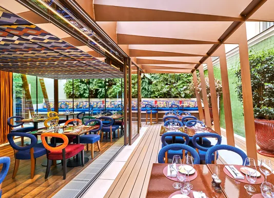 Maison Barrière Vendôme - restaurant Frida terrasse