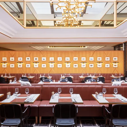 Vue de la salle du restaurant la table du West à l'hôtel Westminster au Touquet