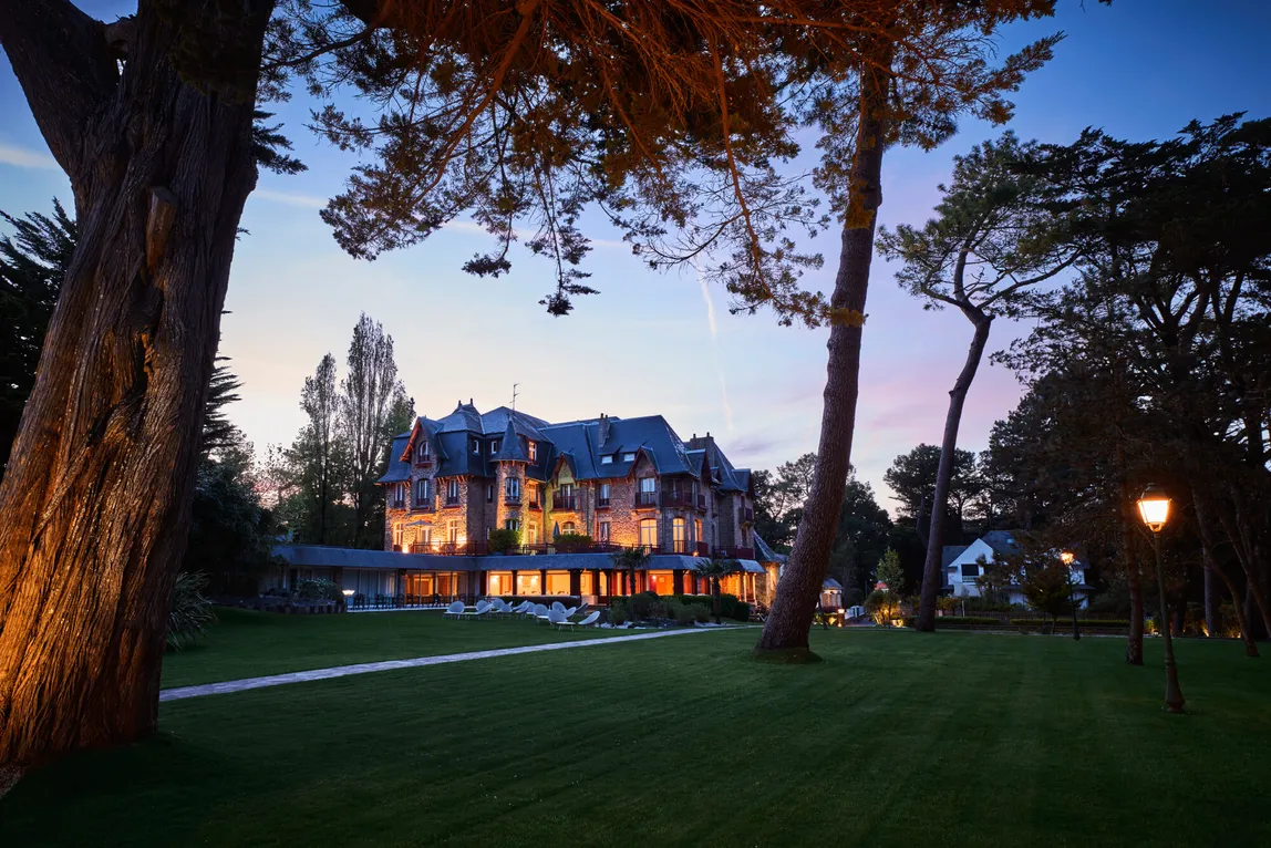 Fête de fin d'année, Le Castel Marie-Louise La Baule