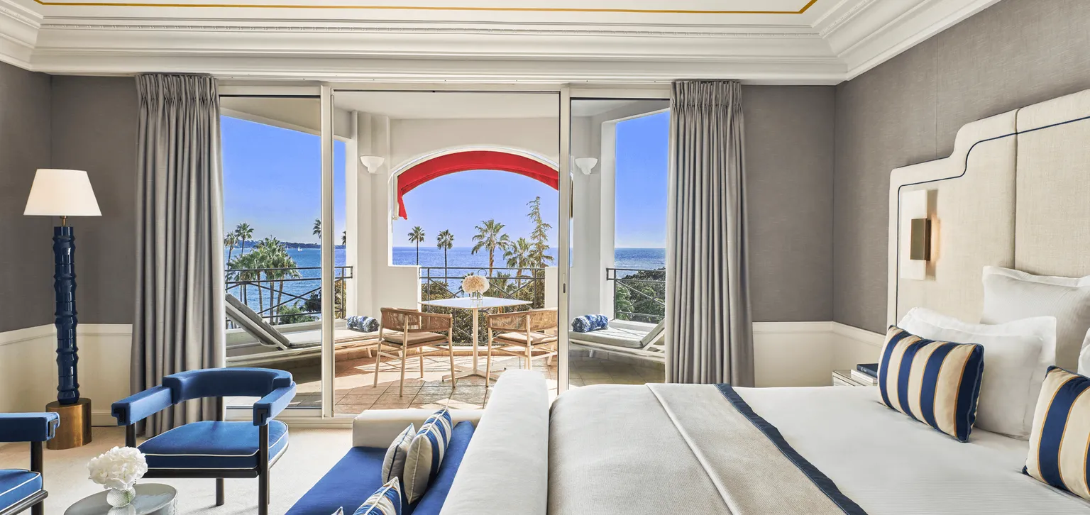 Lit Junior Suite Prestige Terrasse Le Majestic Cannes