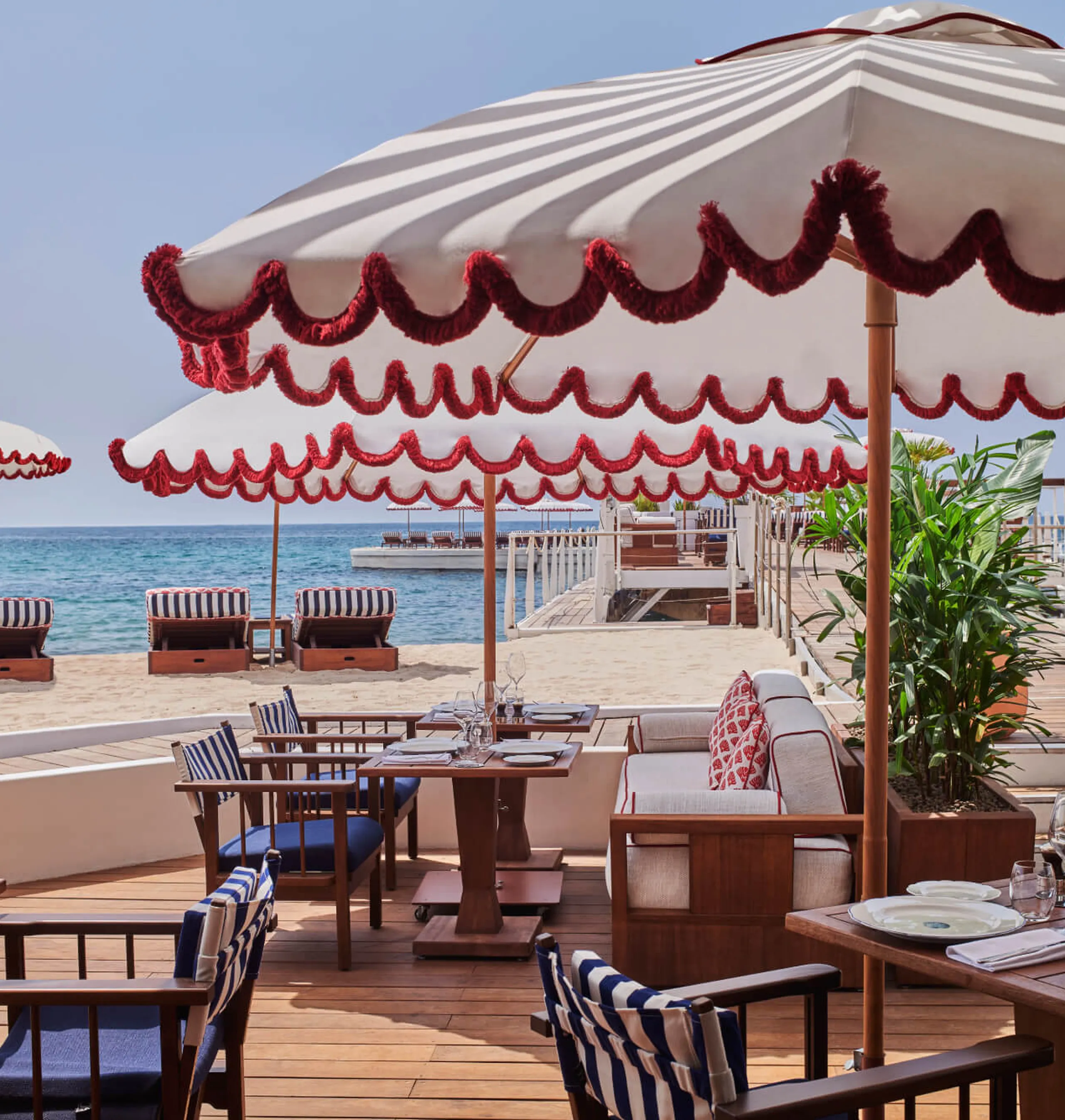 Ciro's Cannes, Majestic Cannes, Tables les pieds dans le sable, Hôtel Barrière