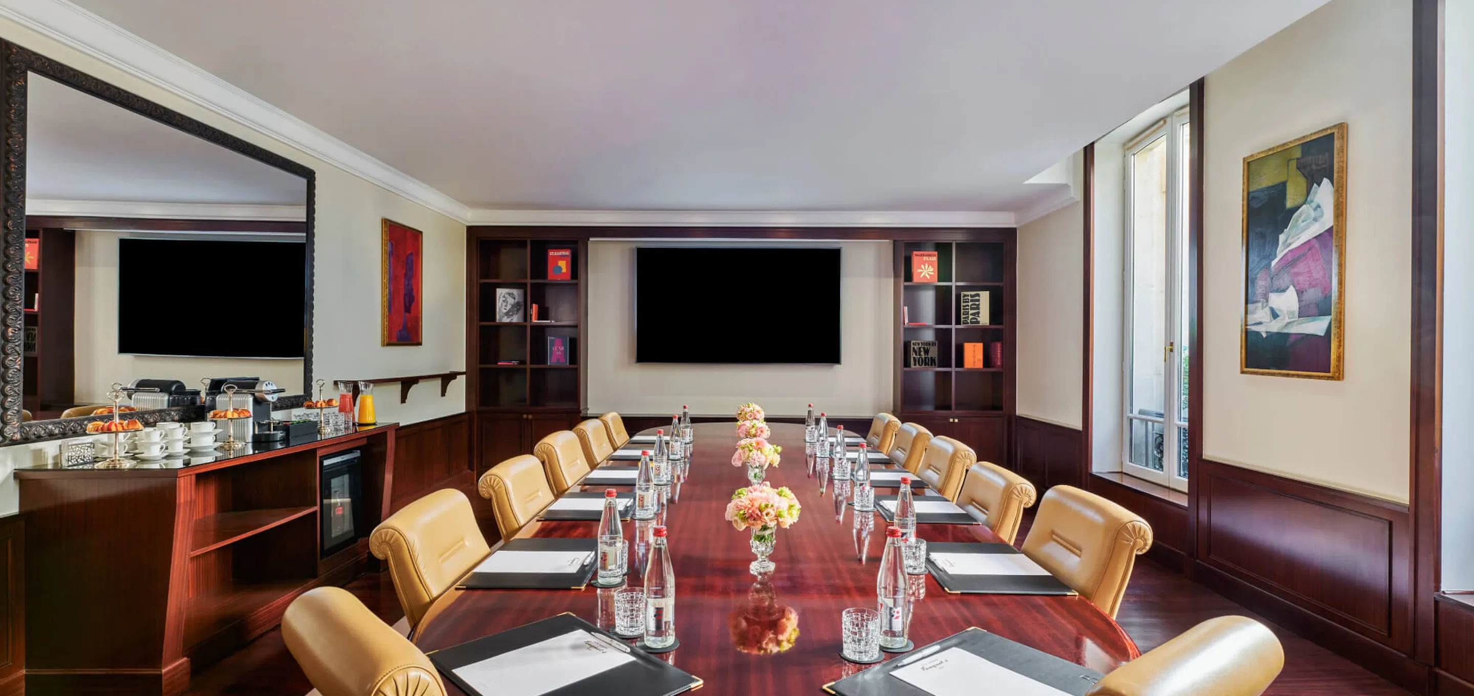 Fouquet's Paris - Boardroom table