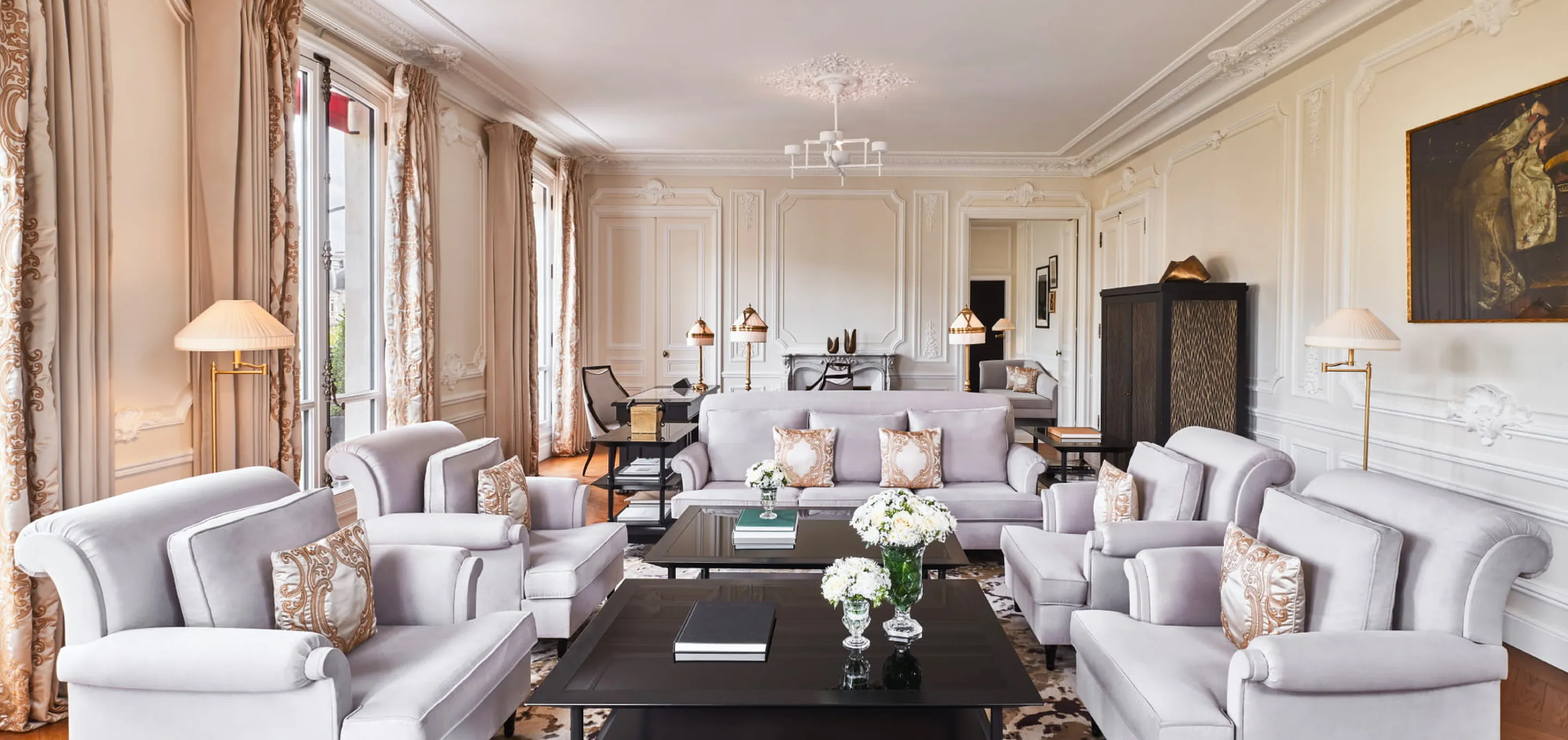 Suite Signature Arc de Triomphe Salon