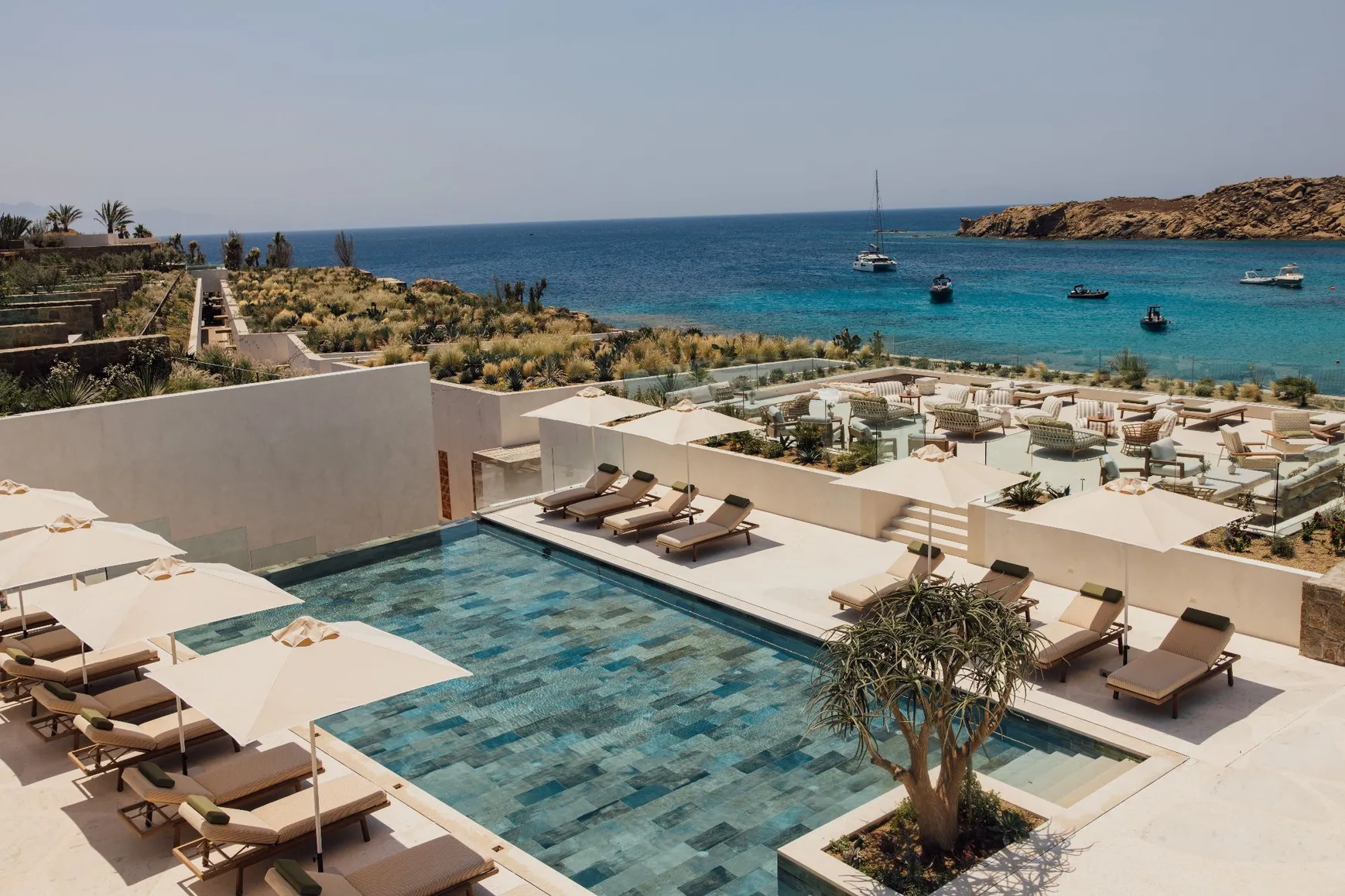 Fouquets Mykonos, piscine et mer