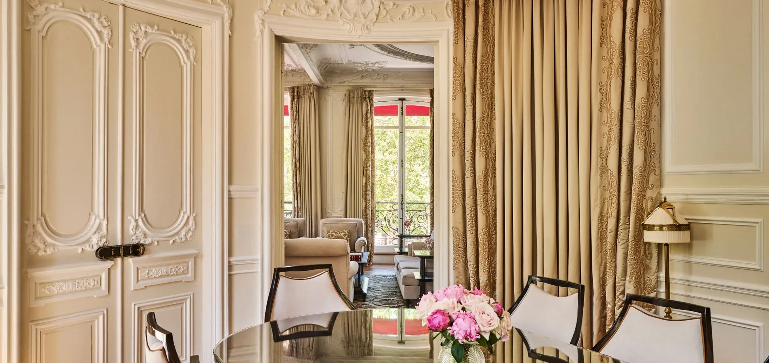 Suite George V Fouquet's Paris