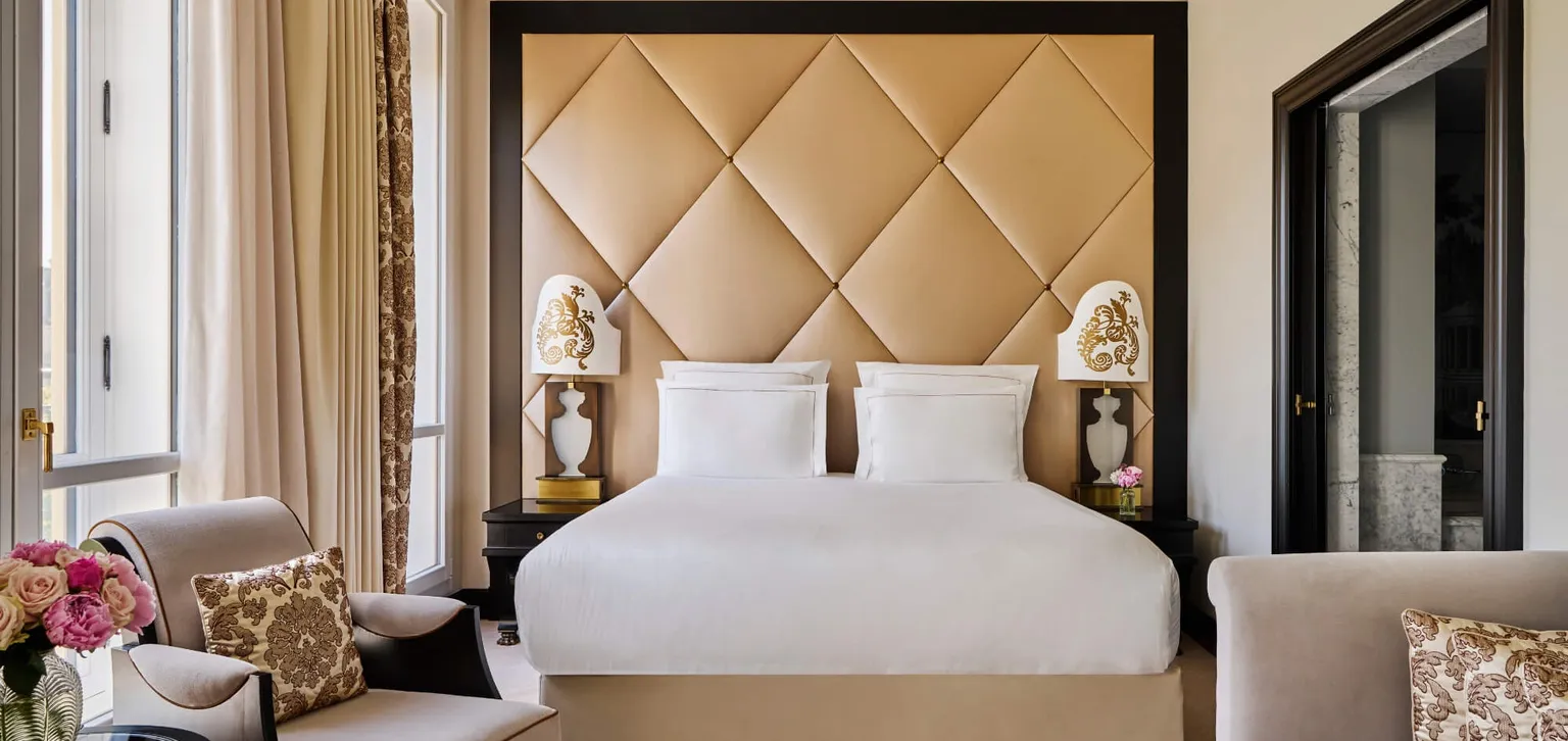 Junior Suite Prestige - Lit - Fouquet's Paris