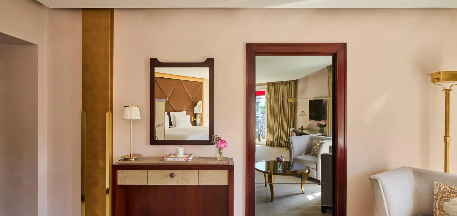 Junior Suite Deluxe - Commode - Fouquet's Paris
