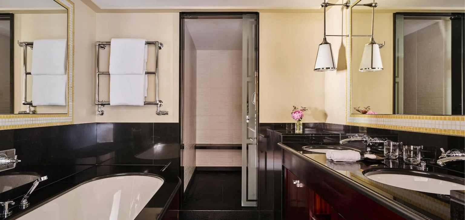 Suite Supérieure - Salle de Bain - Fouquet's Paris