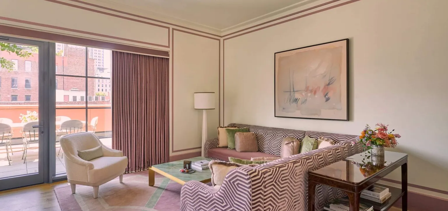 Salon et terrasse de la Tribeca Terrace suite au Fouquet's New York