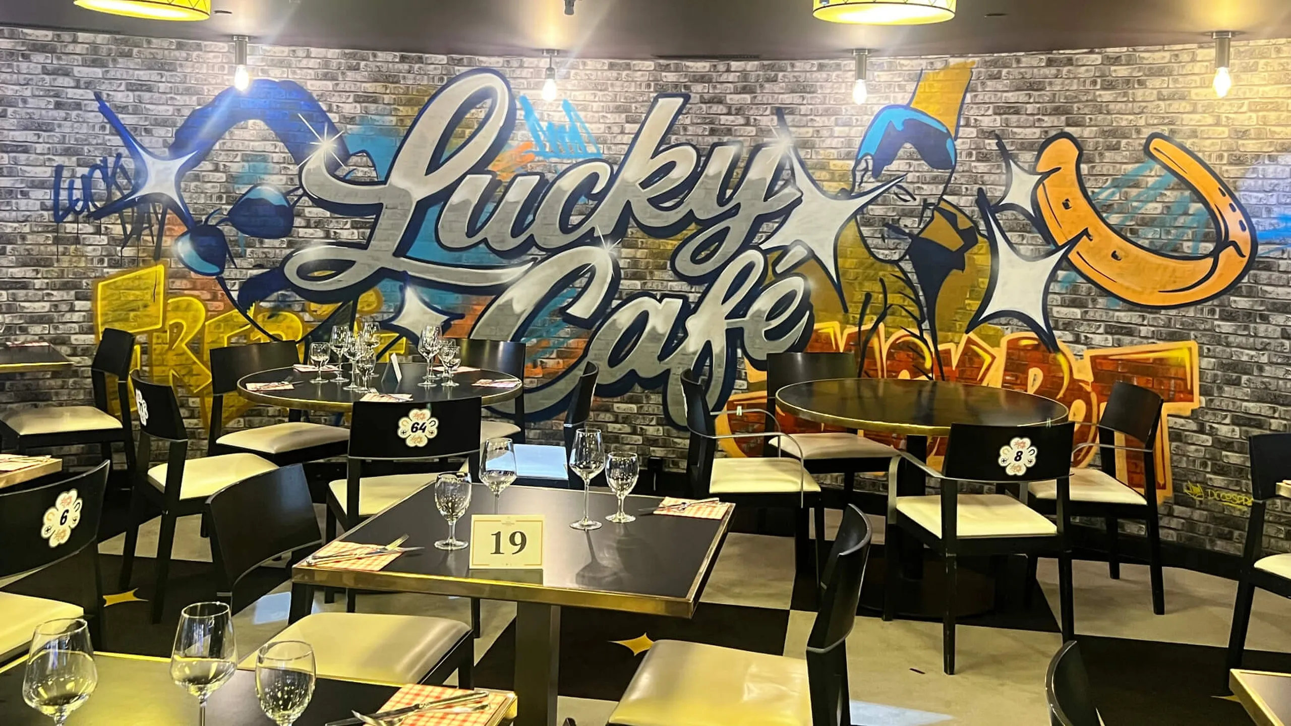 Lucky Café Montreux