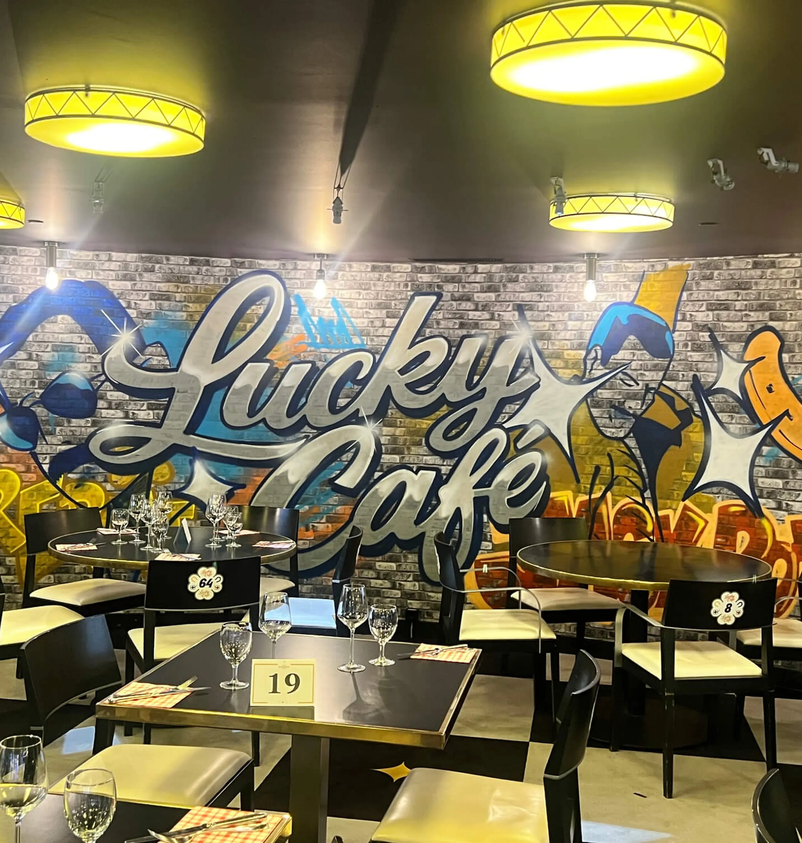 Lucky Café Montreux