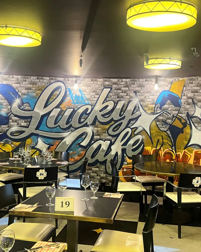 Lucky Café Montreux