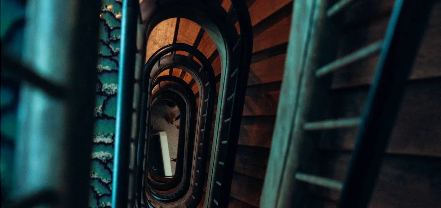 Escalier en colimaçon - Maison Barrière Vendôme