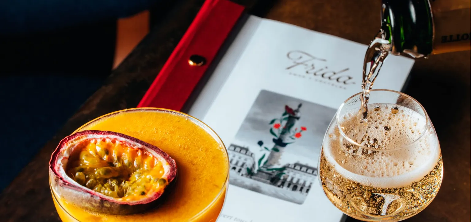 paris-mbv-frida-restaurant-cocktails