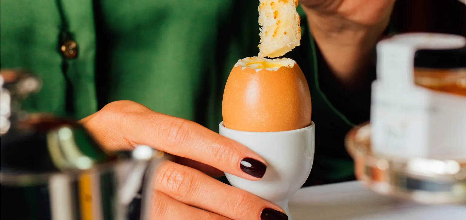 paris-mbv-frida-restaurant-petit-dejeuner-oeuf-coque