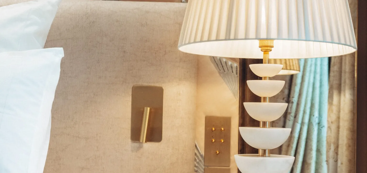 chambre-isadora-détail-lampe