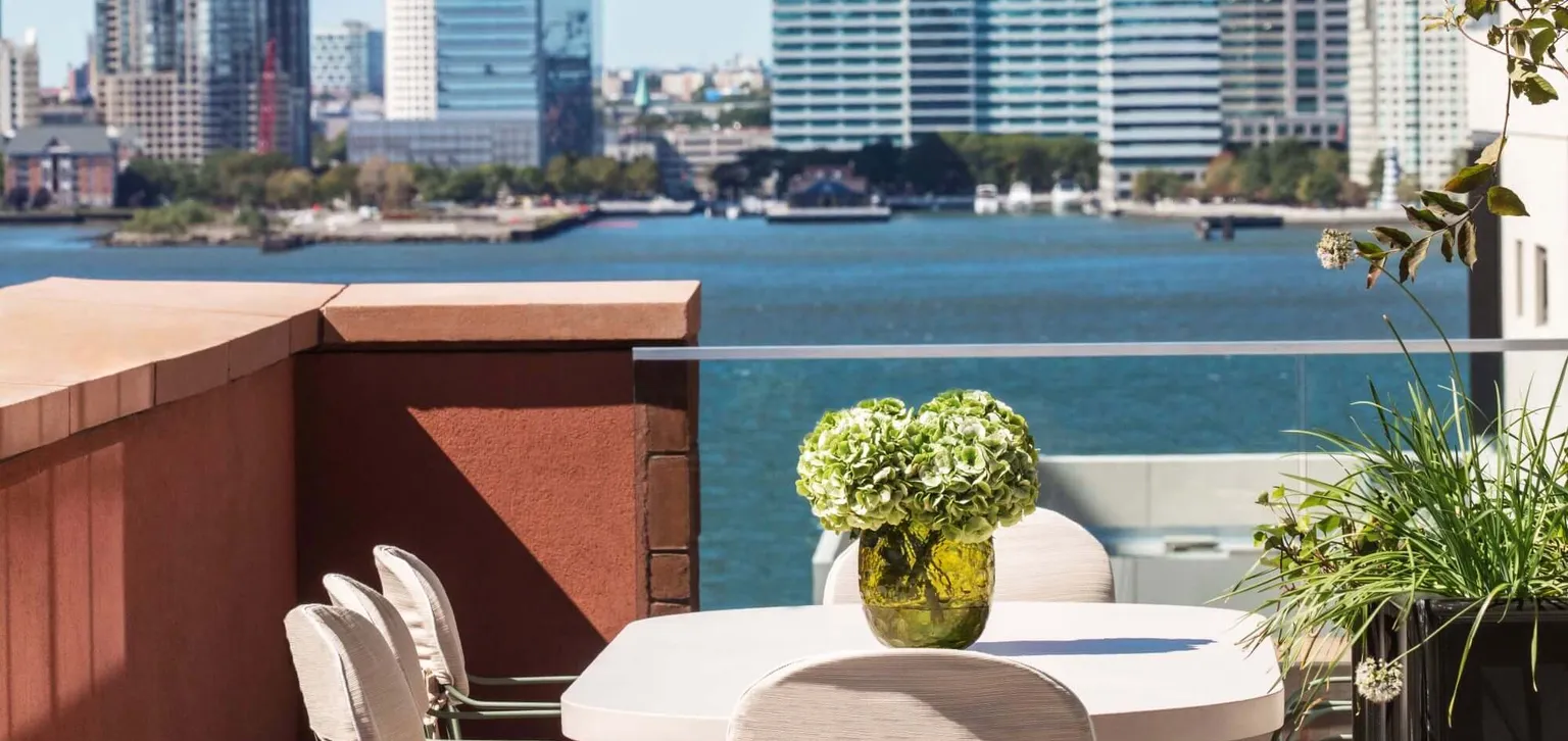 Vue de la terrasse de la Hudson View Corner Terrace Suite de l'hôtel Fouquet's New York