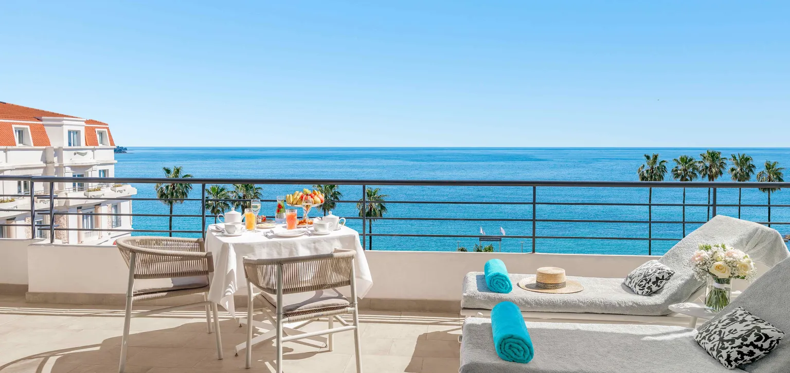 Terrasse Suite Prestige Terrasse Mer Le Majestic Cannes