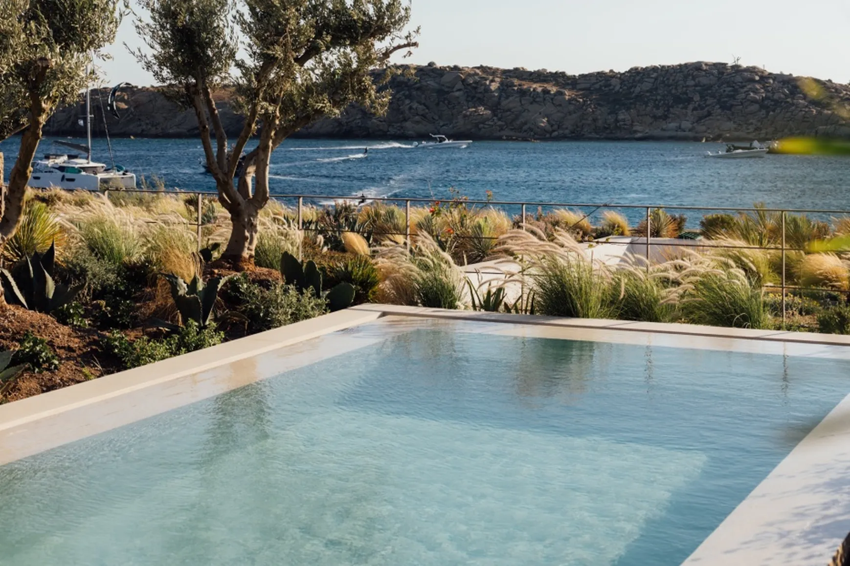 Chambre Paraga Piscine privée vue mer - Fouquet's Mykonos