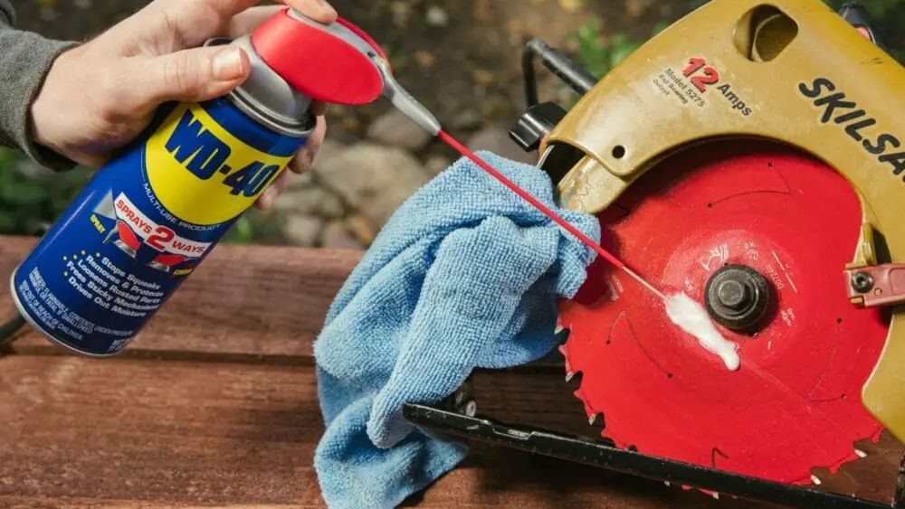 Das Original WD-40 Multifunktionsprodukt – 5 Funktionen in einer Dose