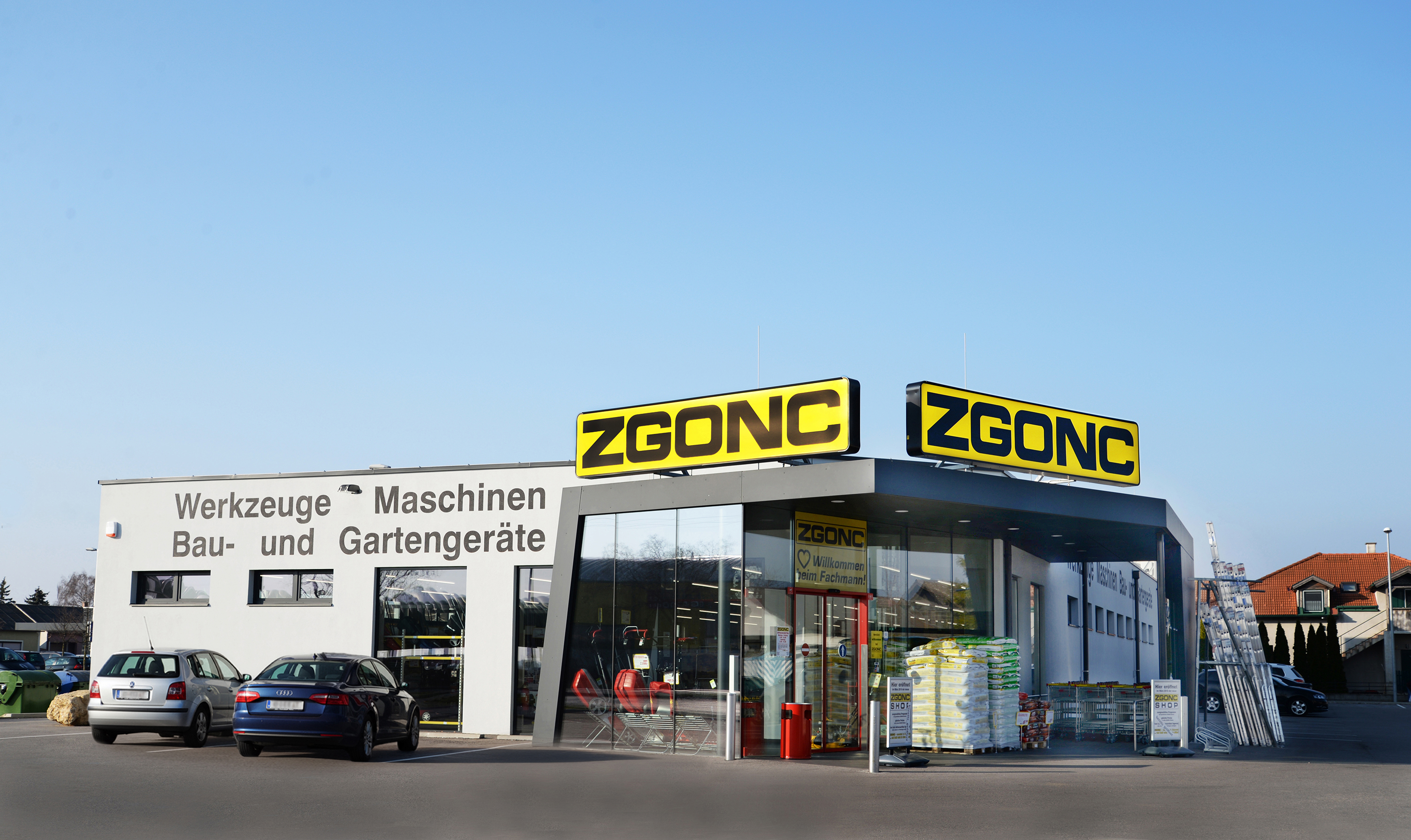 Bild des ZGONC-Standortes Neusiedl mit Parkplatz und Umgebung aus der Vogelperspektive.