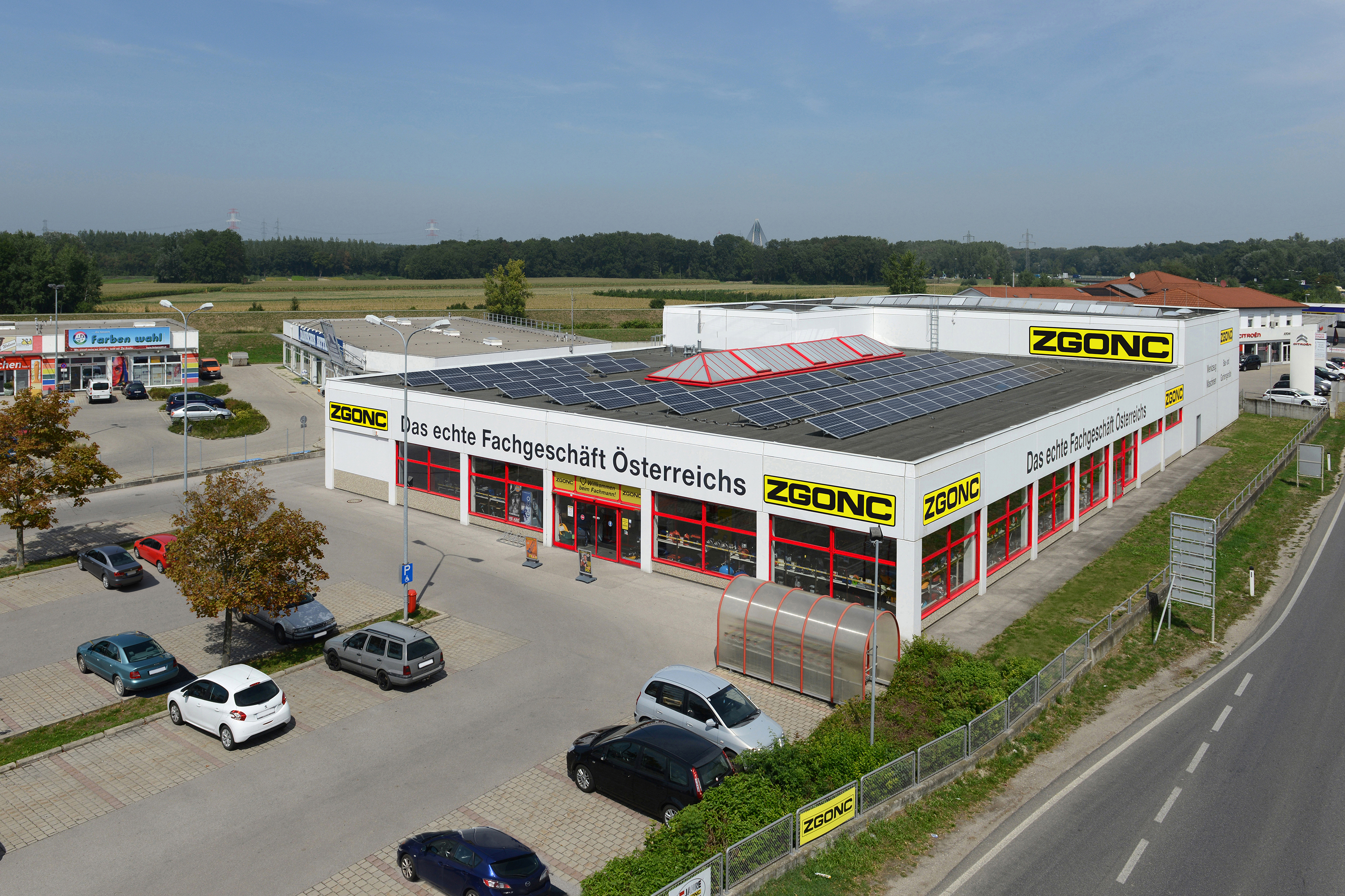 Bild des ZGONC-Standortes Tulln mit Parkplatz und Umgebung aus der Vogelperspektive.