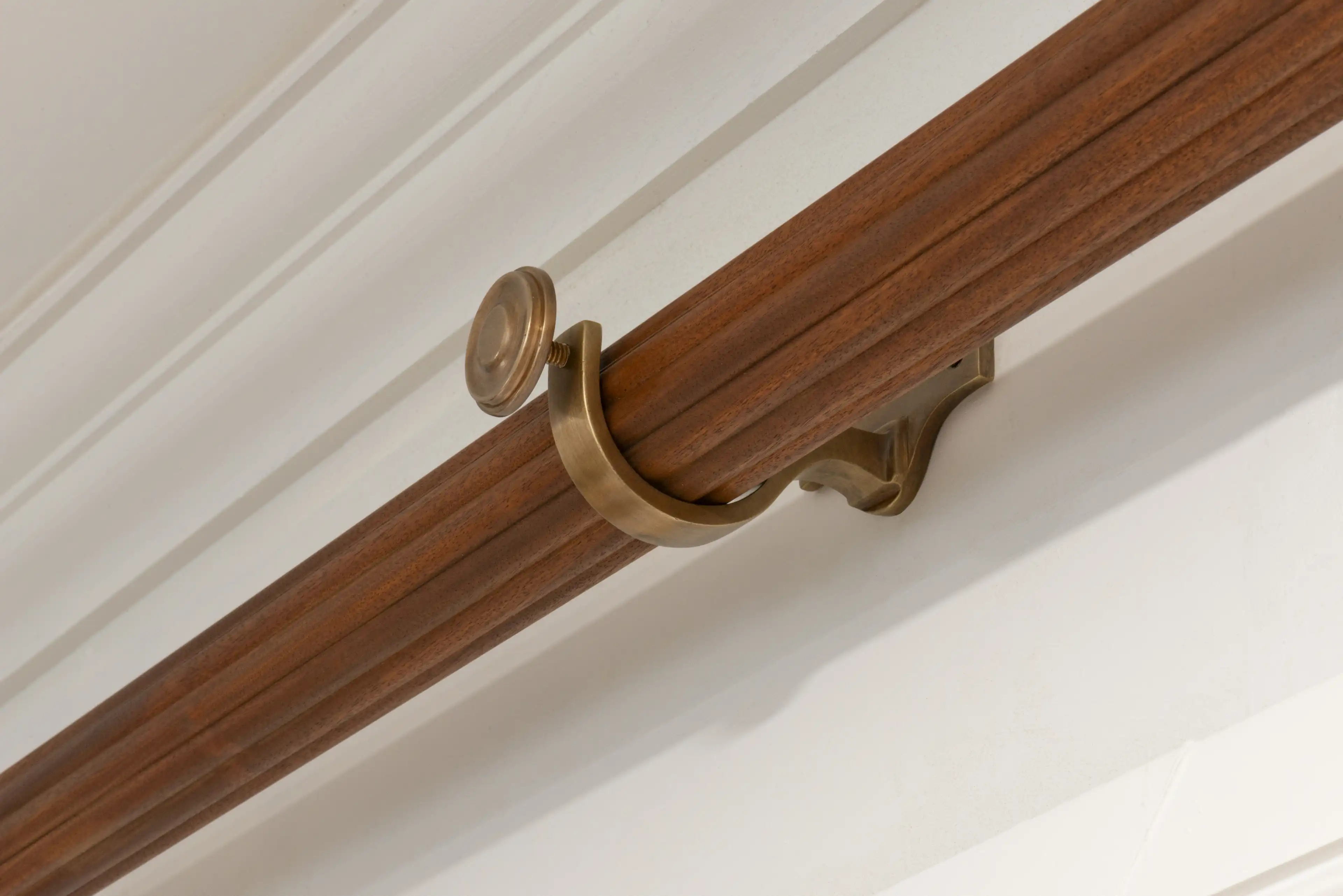 Waterloo Solid Reeded Pole