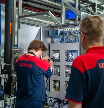 Alt