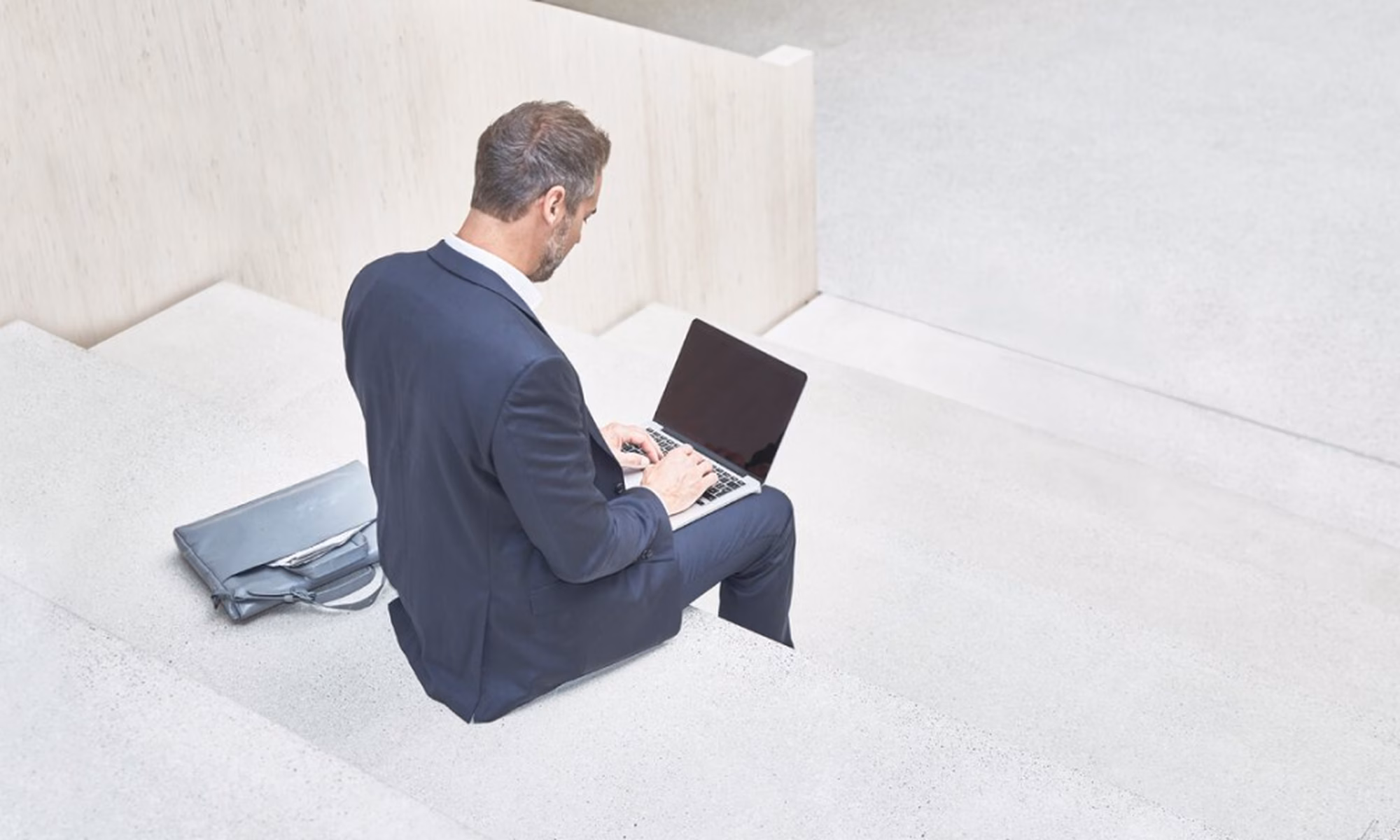 intro-front-office