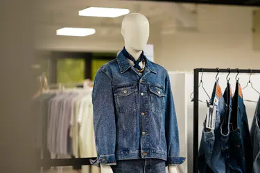 10TH ANNIVERSARY EDITION PREVIEW MEN