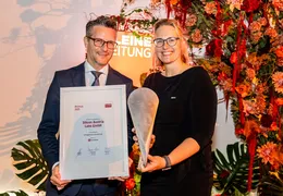 Zwei Personen bei der Preisverleihung Primus Gala