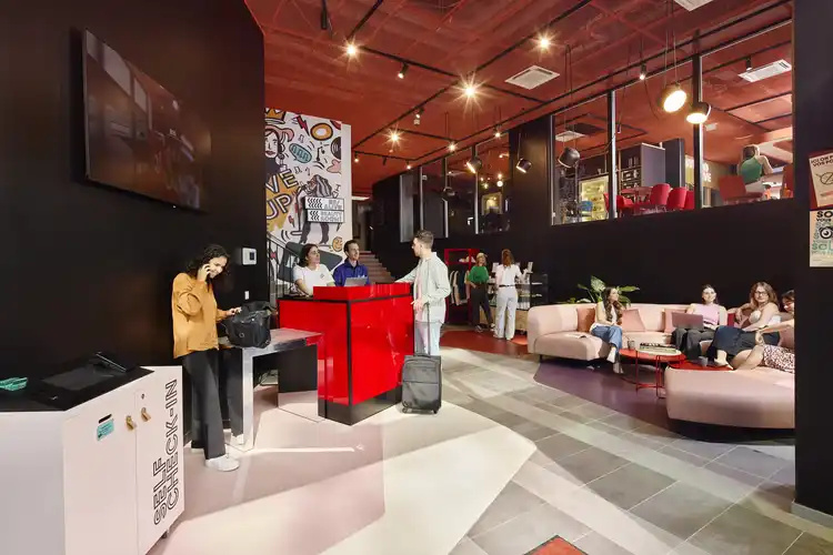 HIFE • PARIS ISSY