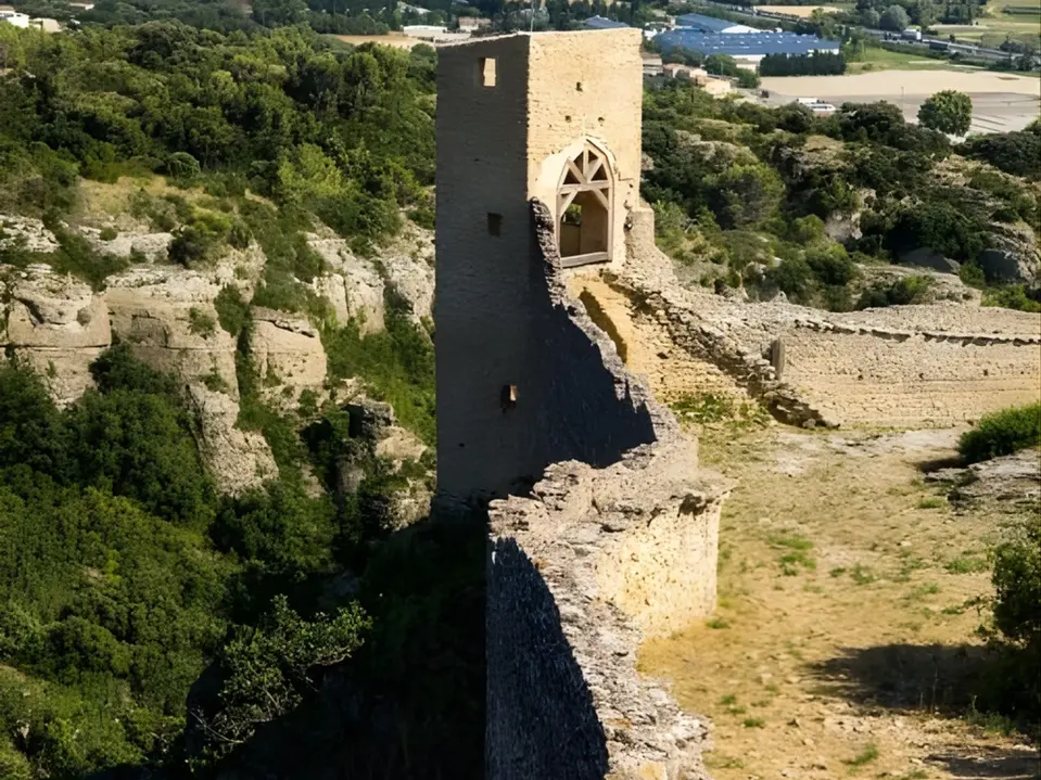 Foto von der Mornas Festung von oben