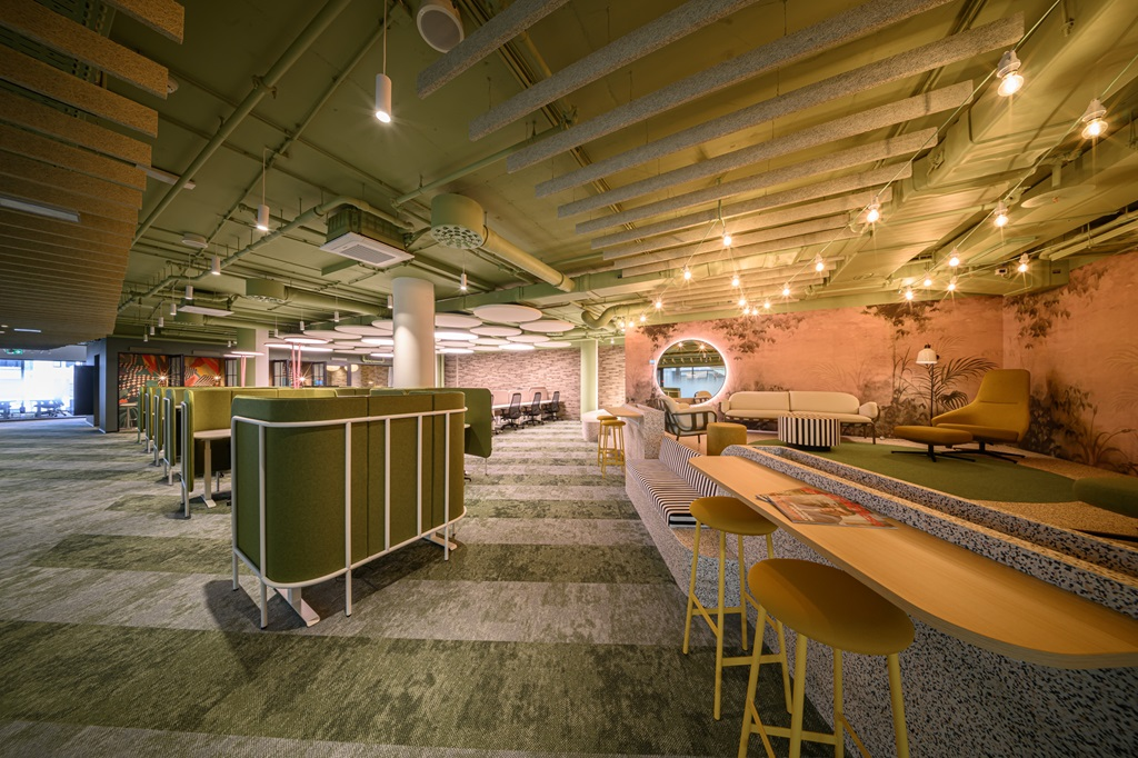 Epizode 1, kurā uzzināsi, kādēļ drons apmeklē.