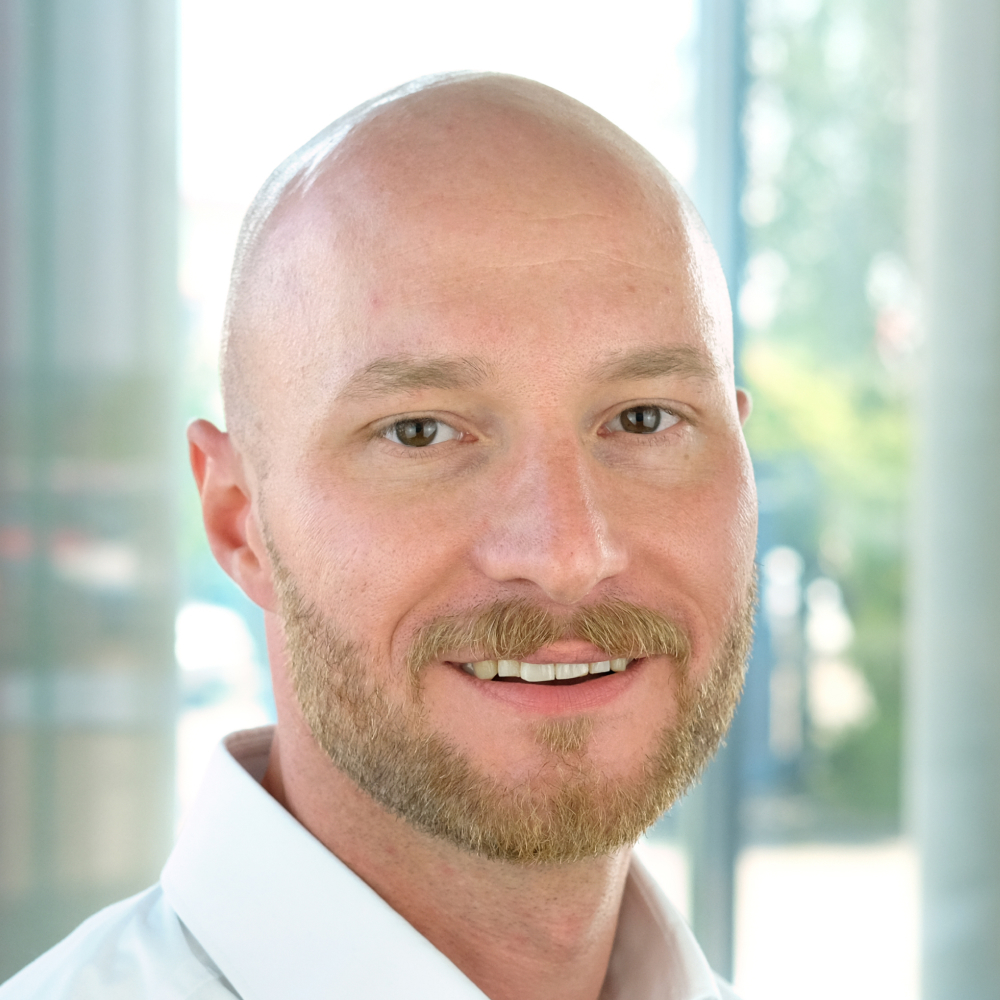 Oliver Herbrik, Projektleiter, Team Lead Components Product Sales Mechatronics at SCHUNK