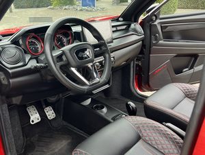 Binnenkort binnen Ligier JS60 Sport Ultimate Brommobiel 2023 STB 45dkm CARPLAY - Image 21
