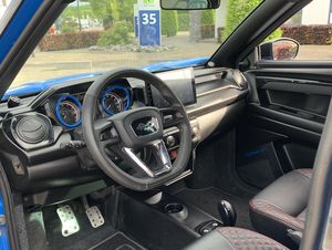 Binnenkort binnen Ligier JS60 Sport Ultimate Brommobiel 2023 STB 14dkm CARPLAY - Image 21