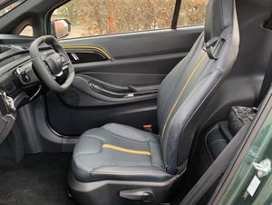 Binnenkort binnen! Move SWAPA ZIP Rijbewijsvrije Brommobiel 2 x uitneembare accu en achterklep  - Image 18