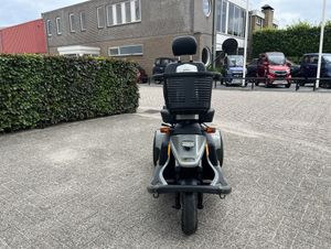 Scootmobiel Pride Luna 3 wieler - Image 2