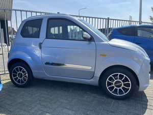 Microcar M.GO Premium DCI Brommobiel NIEUWSTAAT 40dkm - Image 4
