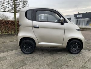Rijbewijsvrije scootmobiel / Brommobiel E-Volt SQ4 Beige - Image 10