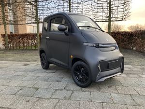 Rijbewijsvrije scootmobiel / Brommobiel E-Volt SQ4 Mat zwart - Image 2