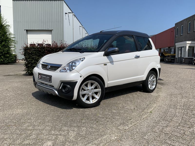 Binnenkort binnen! Aixam Crossover XXL Brommobiel 2012 1eig ZGAN