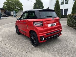Binnenkort binnen Ligier JS60 Sport Ultimate Brommobiel 2023 STB 45dkm CARPLAY - Image 11