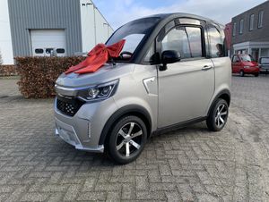 Rijbewijsvrije scootmobiel / Brommobiel Thogo champagne  - Image 1