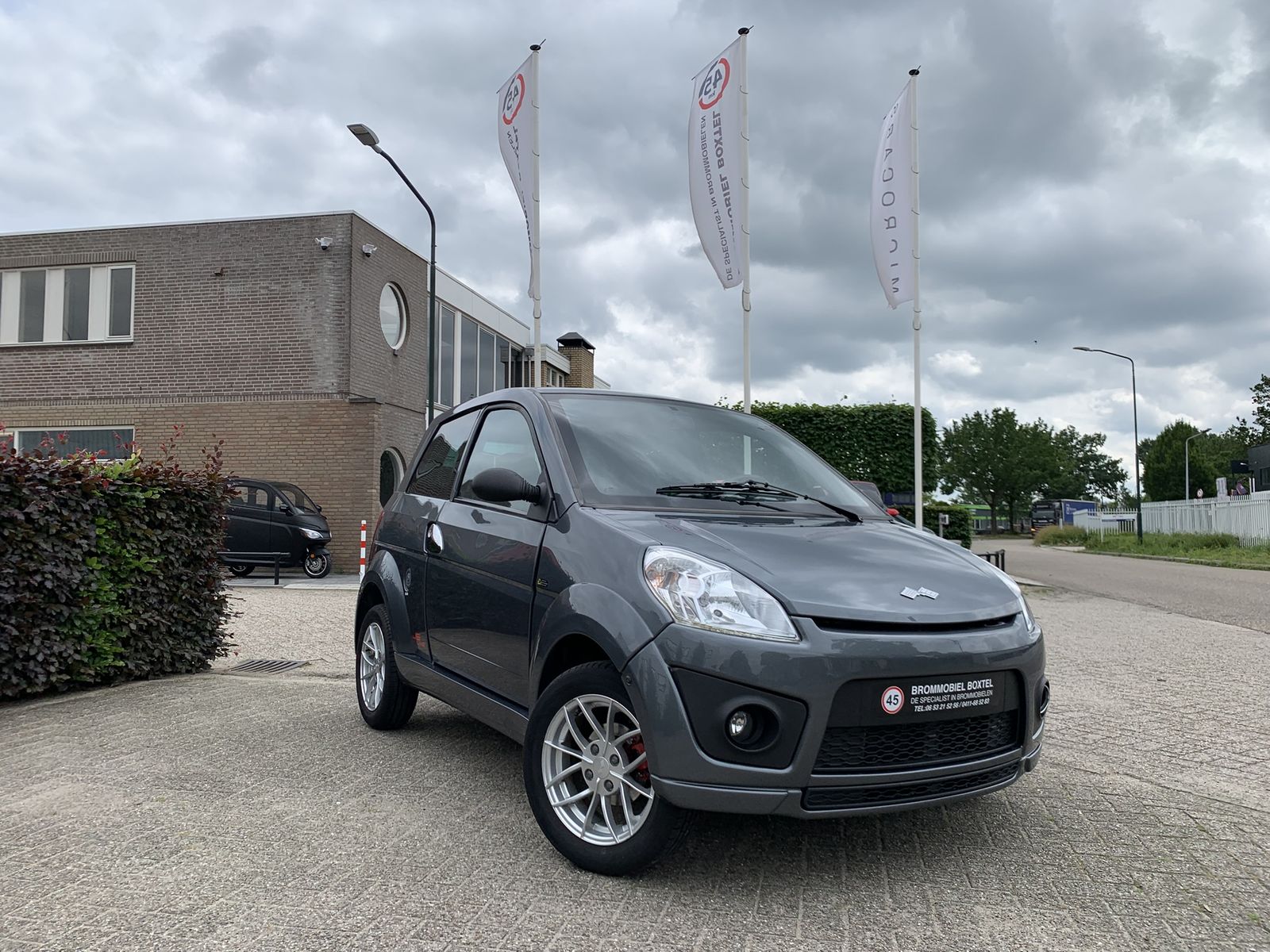 Ligier IXO JS Line DCI Brommobiel 45km auto 2014 42dkm 