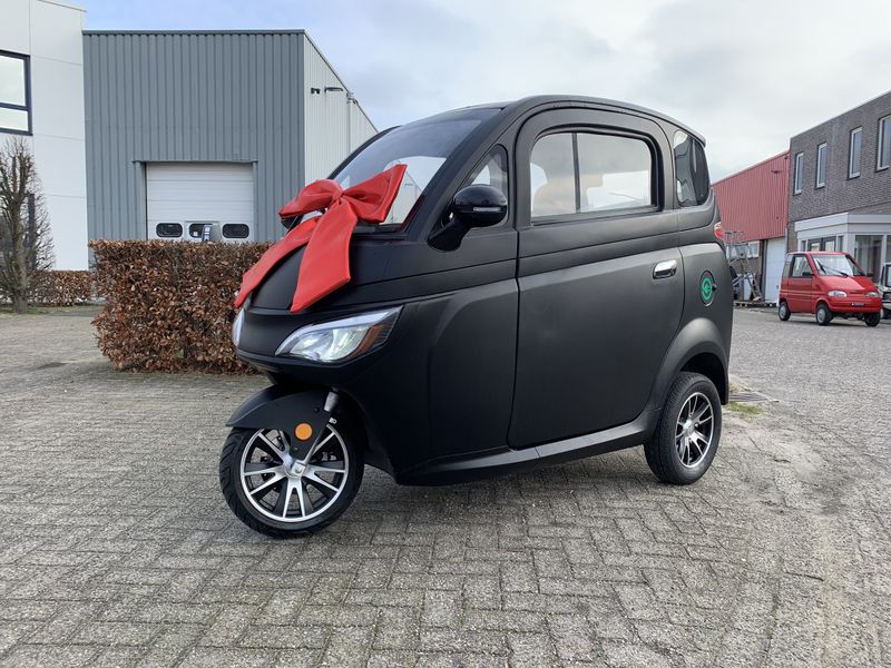 Rijbewijsvrije Trike X1 matt zwart