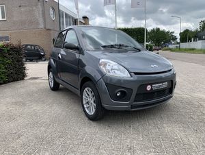 Ligier IXO JS Line DCI Brommobiel 45km auto 2014 42dkm  - Image 4