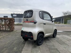 Rijbewijsvrije scootmobiel / Brommobiel E-Volt SQ4 Beige - Image 3